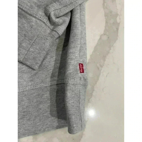 Levi's Women's Gray Logo Crewneck Pullover Sweatshirt Size Medium - Picture 2 of 6